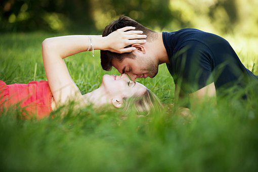 ladka ladki love shayari  beautiful in hindi , quote, stutas, poetry ,